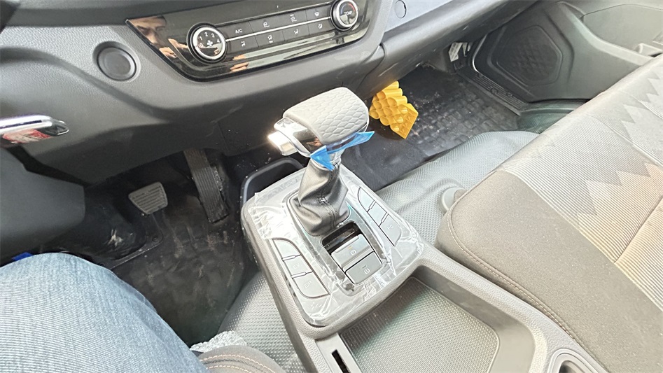 福田奥铃智蓝新能源混动冷藏车（绿牌）