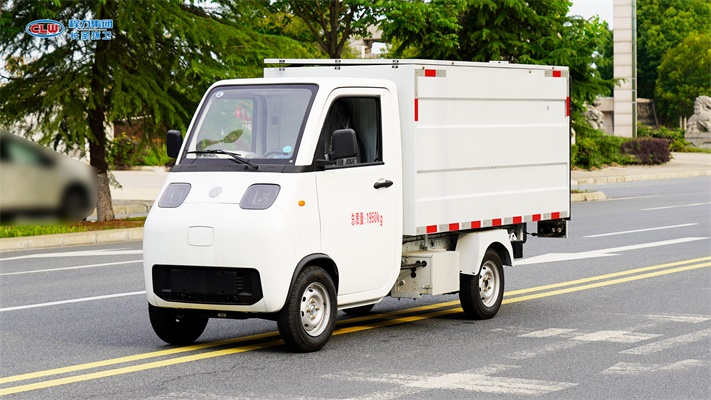 小型纯电动密闭式桶装垃圾车