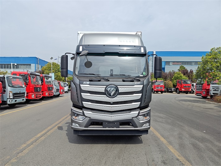 7.8米欧曼行星冷藏车