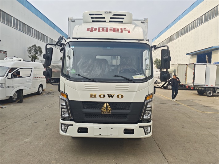 重汽豪沃悍将4.2米冷藏车
