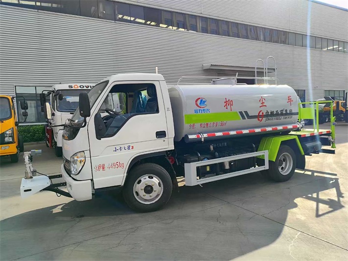 福田4.5方蓝牌洒水车